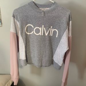 Selling a Calvin Klein long sleeve crop top for $10. Size medium.